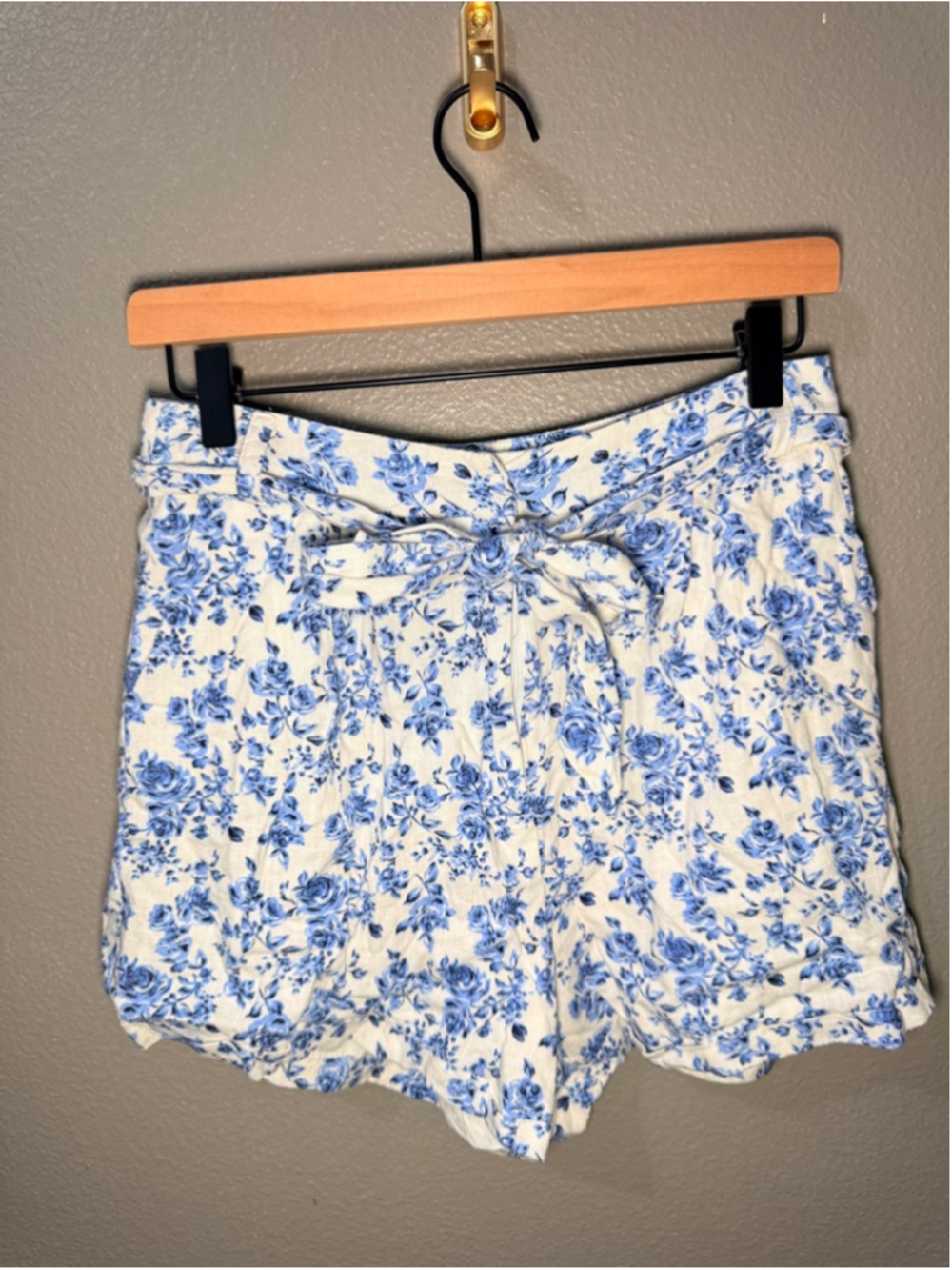 Women's DISSH High Waist Floral cotton Shorts Size 10 White Blue